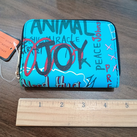 Colorful Graphic Wallet - Picture 1 of 3